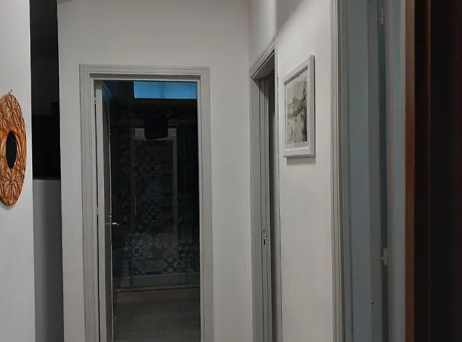 Cavarretta Seminterrati * Mondello